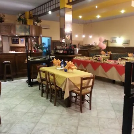 Mamma Assunta 3* מלנדוניו