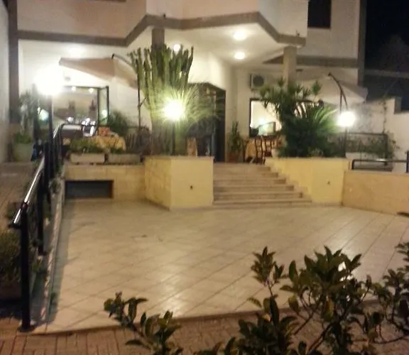 Mamma Assunta Oda ve Kahvaltı Melendugno